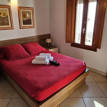 Happyvila Apartment *